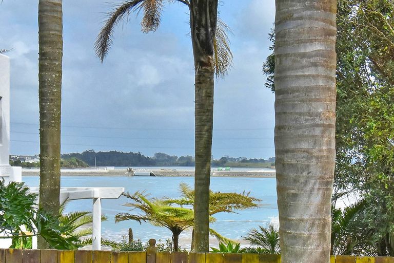 Photo of property in 12a Shepherds Road, Papakura, 2110