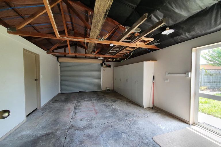 Photo of property in 27a Downing Street, Glenfield, Auckland, 0629