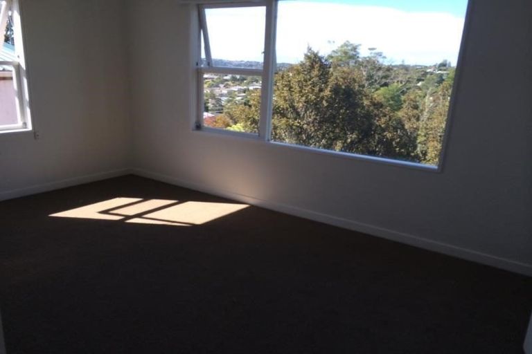 Photo of property in 6 Kia Ora Road, Beach Haven, Auckland, 0626