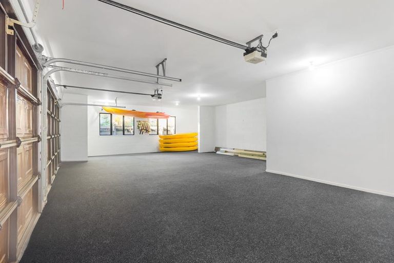 Photo of property in 3 Whakamoenga Point, Acacia Bay, Taupo, 3385