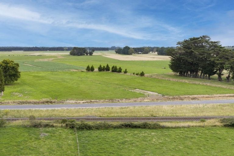 Photo of property in 44 Takapau Ormondville Road, Takapau, 4287