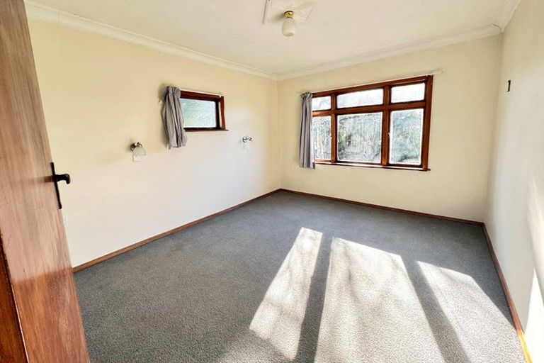 Photo of property in 13 Kings Drive, Levin, 5510