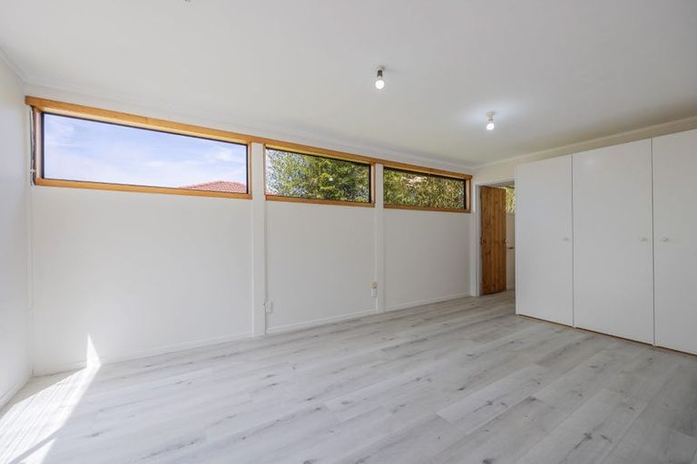 Photo of property in 6/406 East Coast Road, Sunnynook, Auckland, 0630