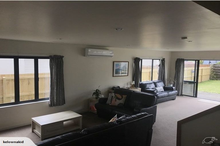 Photo of property in 4a Harding Avenue, Te Atatu South, Auckland, 0610