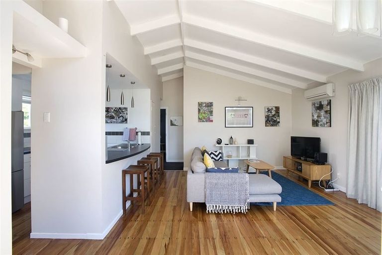 Photo of property in 1/3 Colenso Place, Mission Bay, Auckland, 1071