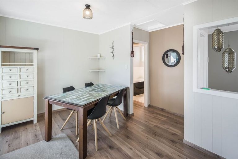 Photo of property in 6 Stipulate Place, Ascot Park, Porirua, 5024