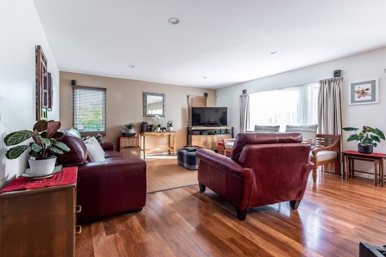 Photo of property in 1/31 William Souter Street, Forrest Hill, Auckland, 0620