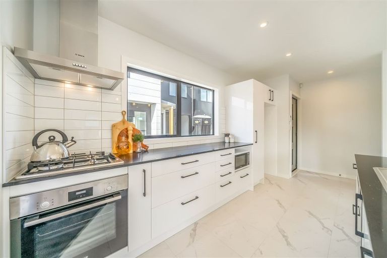 Photo of property in 47e Pine Avenue, Ebdentown, Upper Hutt, 5018