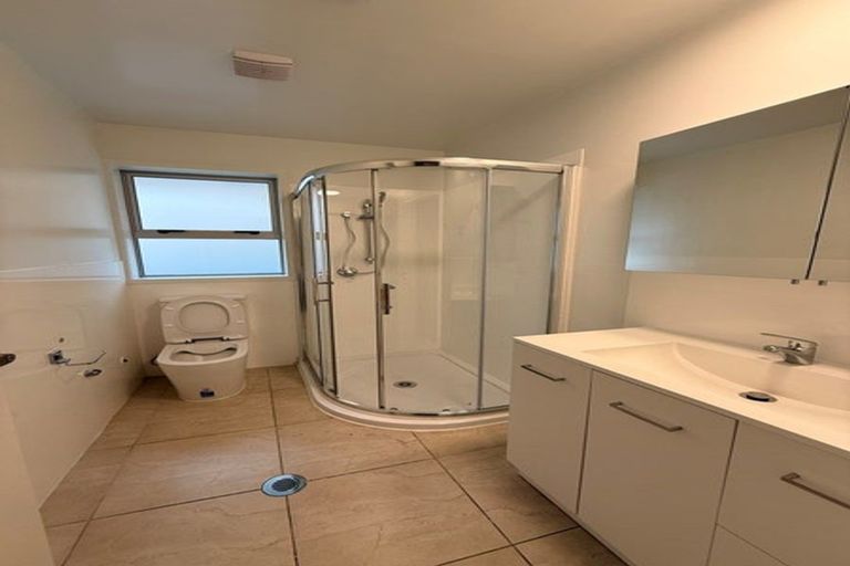 Photo of property in 2/94a Staveley Street, Avonhead, Christchurch, 8042