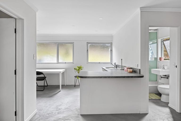 Photo of property in 23 Coromandel Crescent, Mairangi Bay, Auckland, 0630