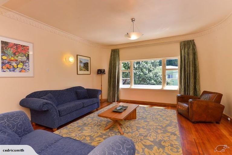 Photo of property in 6 David Crescent, Karori, Wellington, 6012