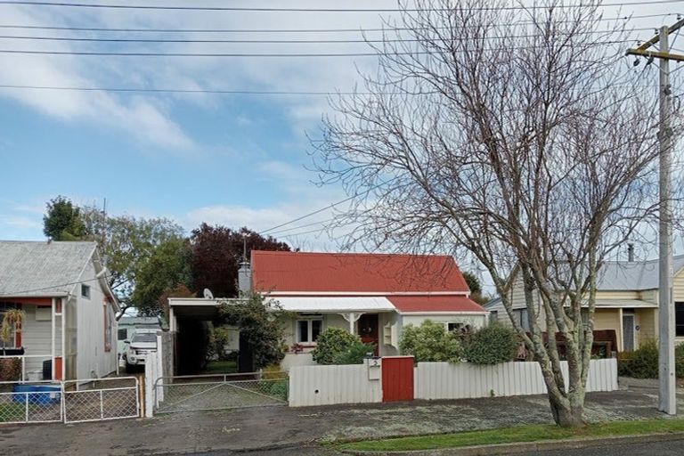 Photo of property in 5 Alexander Street, Whanganui, 4500
