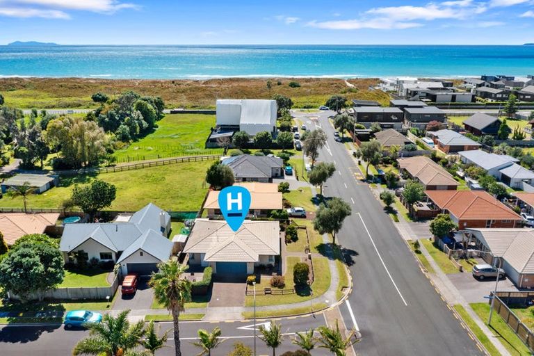 Photo of property in 10 Sandhurst Drive, Papamoa Beach, Papamoa, 3118