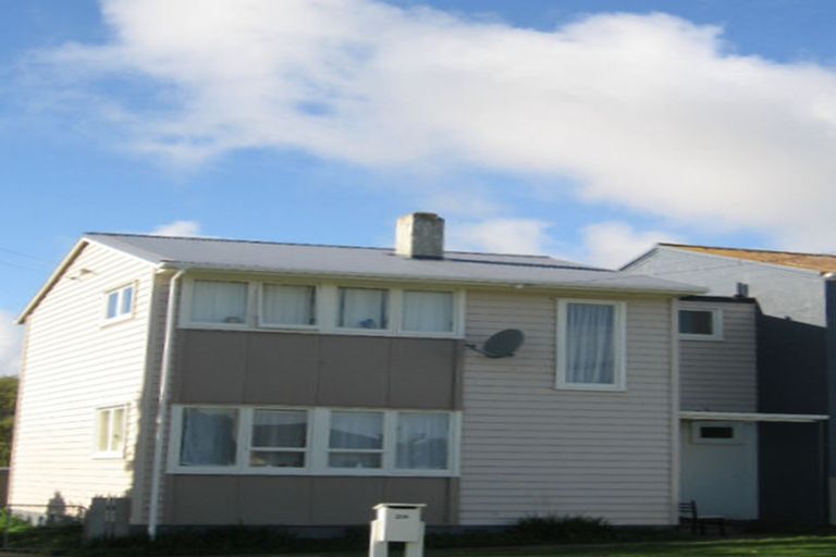 Photo of property in 28 Astrolabe Street, Cannons Creek, Porirua, 5024