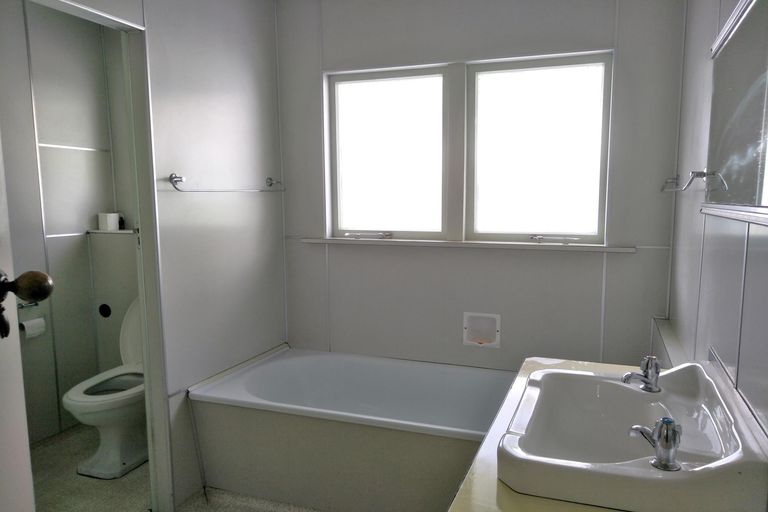 Photo of property in 14 Irvine Street, Highfield, Timaru, 7910