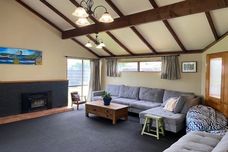 Photo of property in 35 Donegal Crescent, Tamatea, Napier, 4112