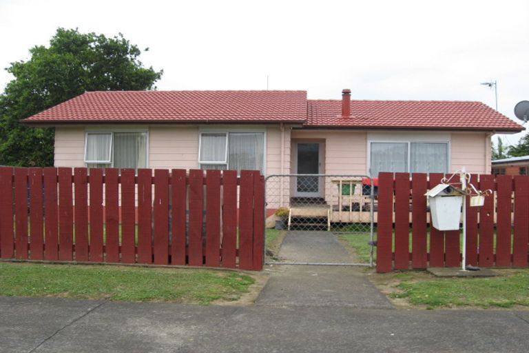 Photo of property in 11 Vimy Place, Mangere, Auckland, 2022