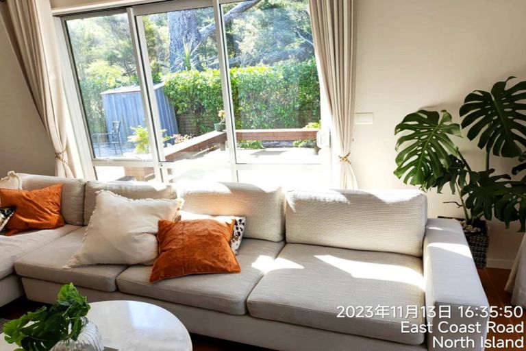 Photo of property in 56 Harrowglen Drive, Northcross, Auckland, 0630