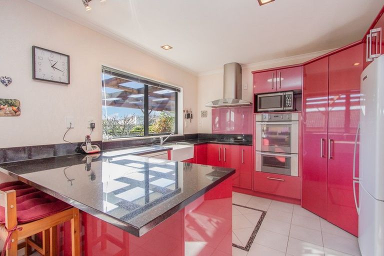 Photo of property in 16 Stanley Drive, Lynmore, Rotorua, 3010