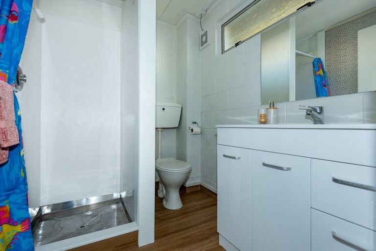 Photo of property in 1/273 Riccarton Road, Upper Riccarton, Christchurch, 8041