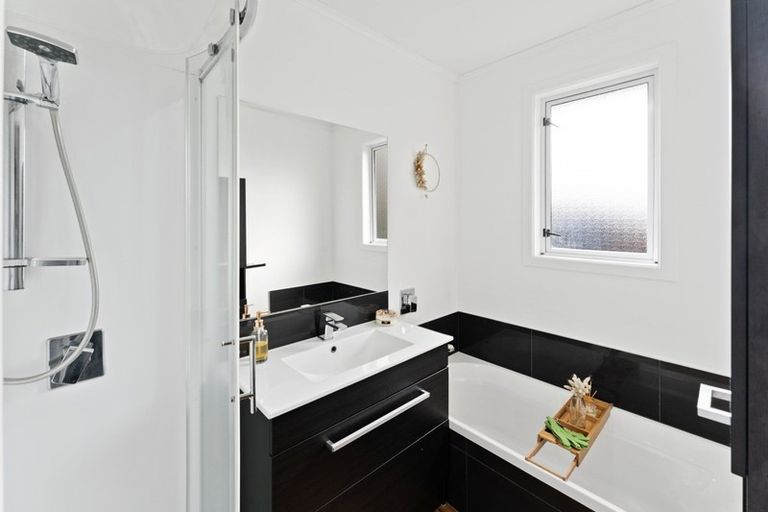 Photo of property in 22 Cordelia Street, Stratford, 4332