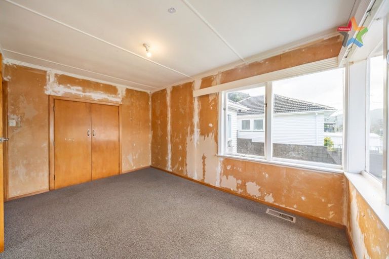 Photo of property in 153 Wellington Road, Wainuiomata, Lower Hutt, 5014
