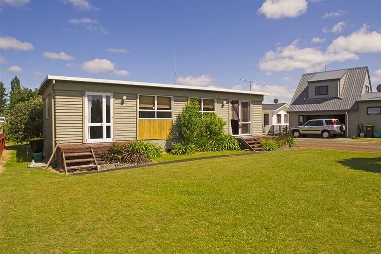 Photo of property in 66 Robinson Road, Whitianga, 3510