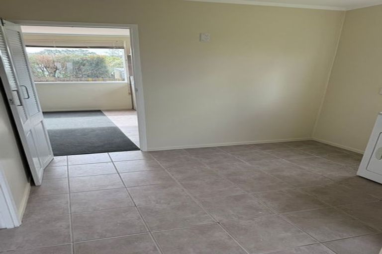Photo of property in 223 Waitemata Drive, Ranui, Auckland, 0612