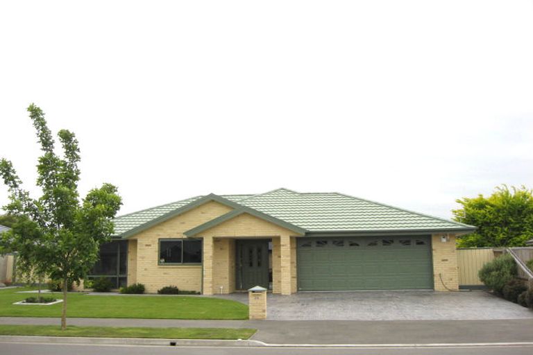 Photo of property in 24 Kohi Drive, Parklands, Christchurch, 8083