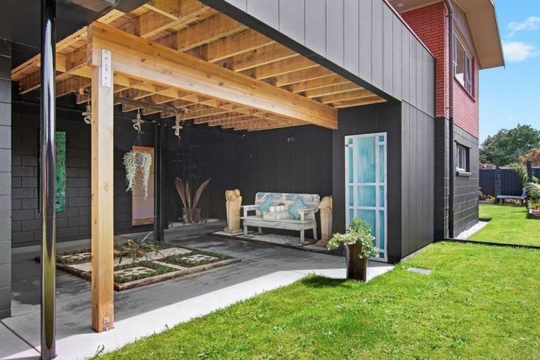 Photo of property in 98 Seaforth Road, Waihi Beach, 3611