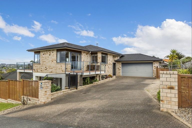 Photo of property in 49 Grovenor Drive, Orewa, 0931