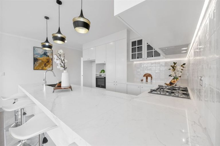 Photo of property in 13 Drumconnell Drive, Flat Bush, Auckland, 2019