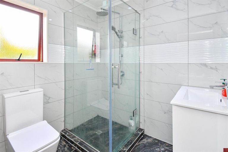 Photo of property in 81 Pitt Avenue, Clendon Park, Auckland, 2103