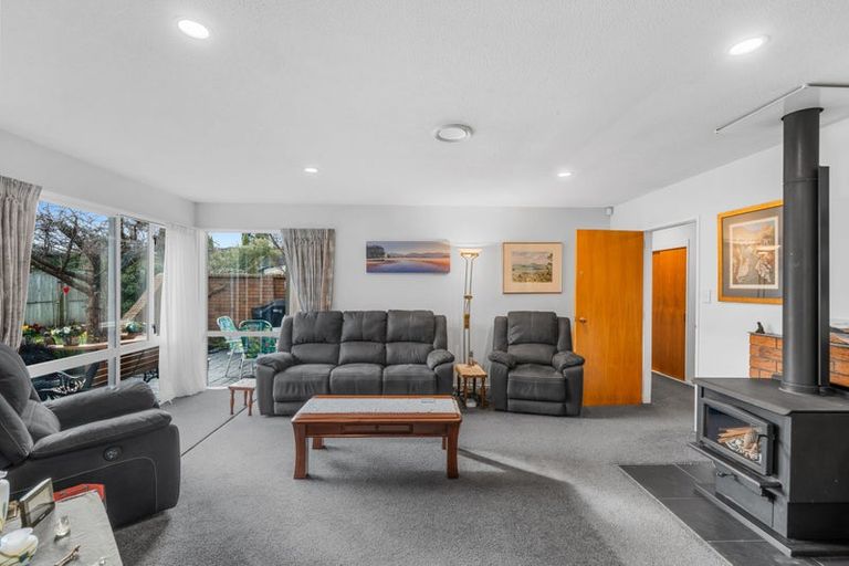 Photo of property in 18 Claverley Gardens, Avonhead, Christchurch, 8042