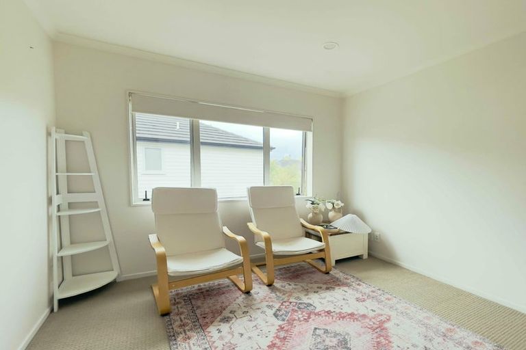 Photo of property in 13 Pickaberry Avenue, Karaka, Papakura, 2113