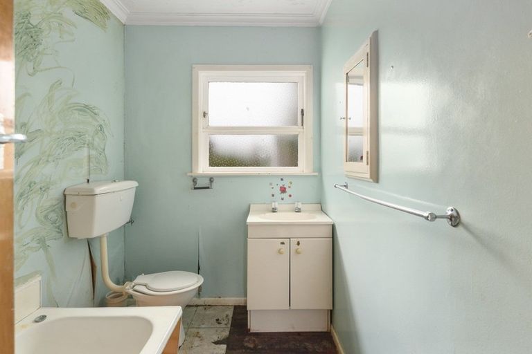 Photo of property in 14 Ferguson Street, Levin, 5510