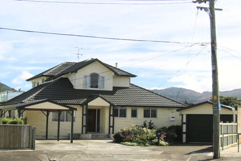 Photo of property in 23 Sandford Street, Trentham, Upper Hutt, 5018