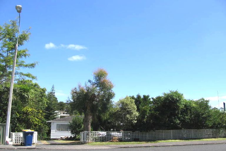 Photo of property in 95 Stott Avenue, Birkdale, Auckland, 0626