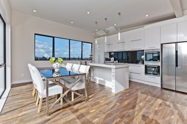 Photo of property in 46 Caldera Drive, Long Bay, Auckland, 0630