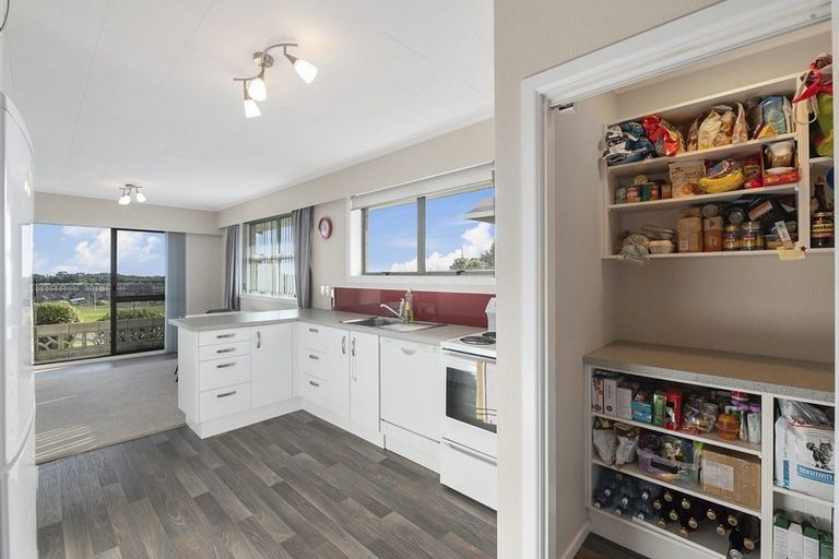 Photo of property in 29 Huia Street, Waikanae, 5036
