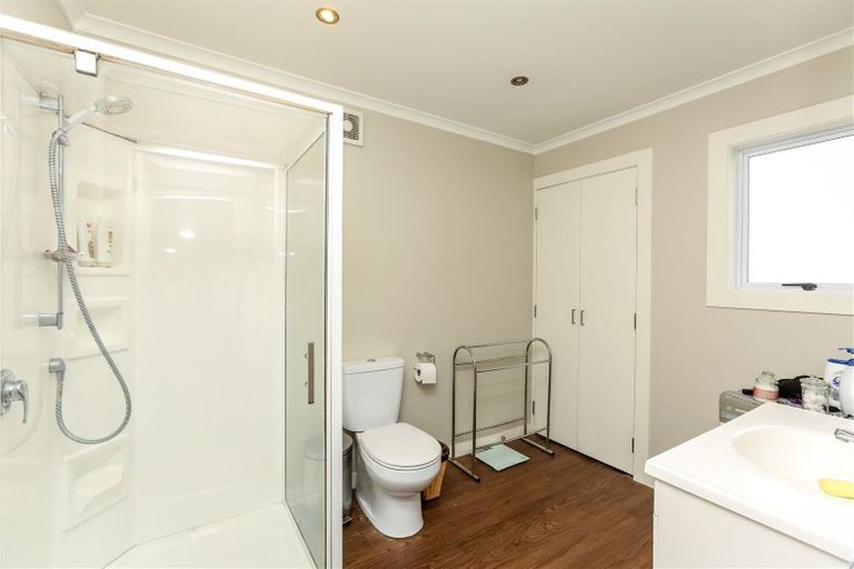 Photo of property in 14 Karamu Street, Strandon, New Plymouth, 4312