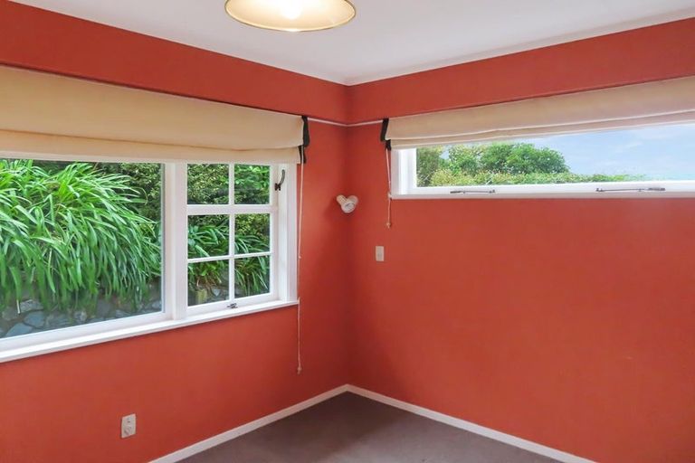 Photo of property in 40 Sunshine Crescent, Kelson, Lower Hutt, 5010
