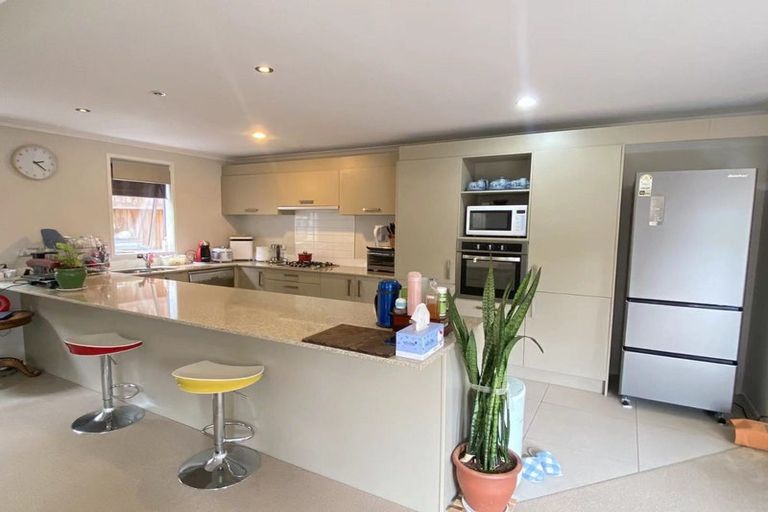 Photo of property in 57 Fields Parade, Oteha, Auckland, 0632