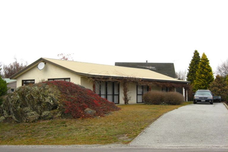 Photo of property in 11 Inverness Crescent, Arrowtown, 9302