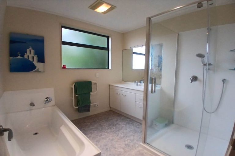 Photo of property in 11 Carmichael Street, Johnsonville, Wellington, 6037