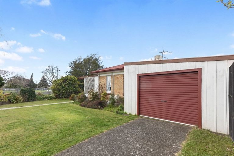 Photo of property in 22 Hall Road, Matua, Tauranga, 3110