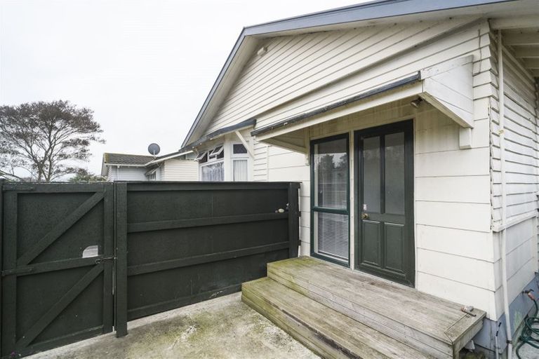 Photo of property in 99 Shamrock Street, Takaro, Palmerston North, 4412