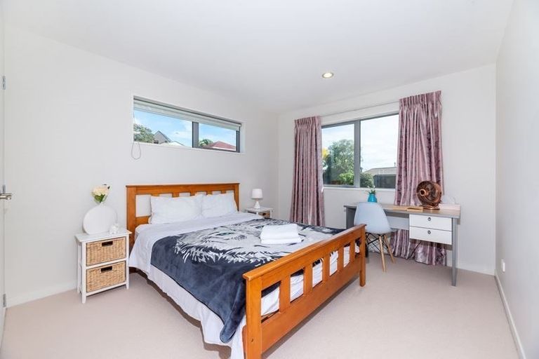 Photo of property in 38a Mark Edward Drive, Half Moon Bay, Auckland, 2012