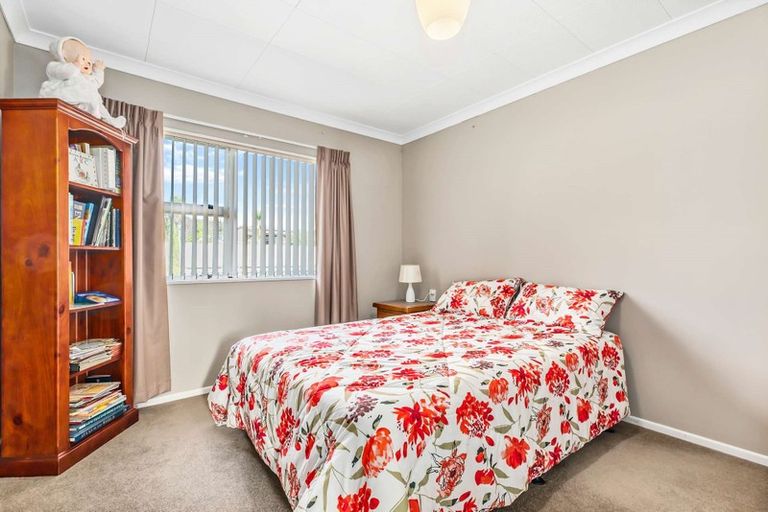 Photo of property in 14 Harbour Crest Drive, Waiuku, 2123