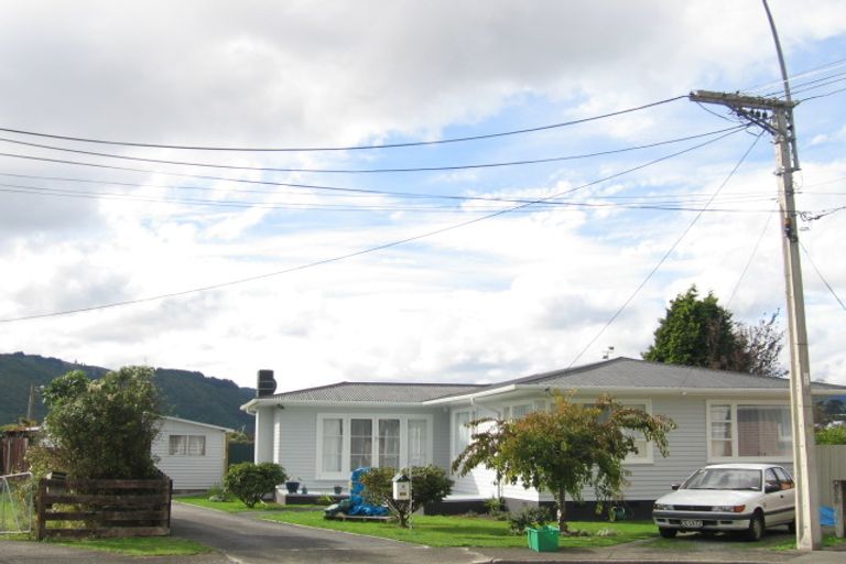 Photo of property in 6 Seon Place, Clouston Park, Upper Hutt, 5018